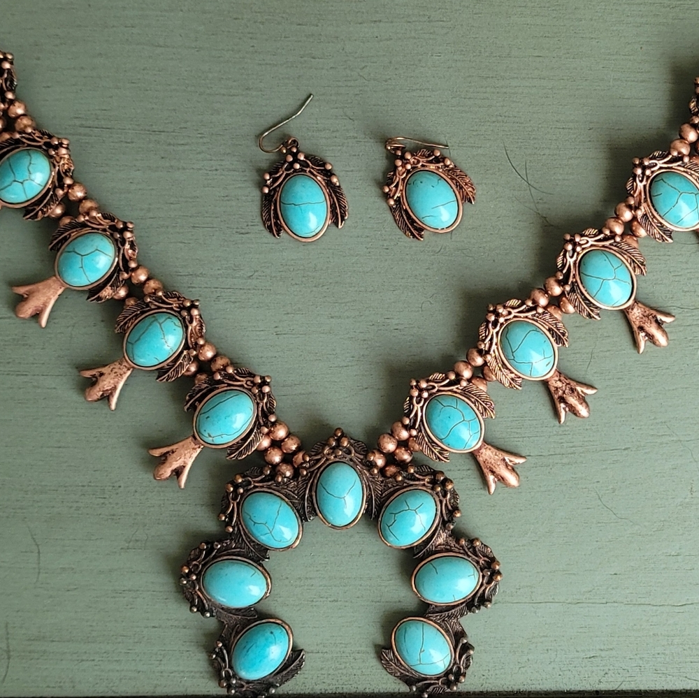 Western Necklace Set